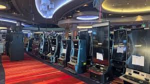 Lobby permainan buaya4d menampilkan sportsbook, kasino langsung, slot, dan esports